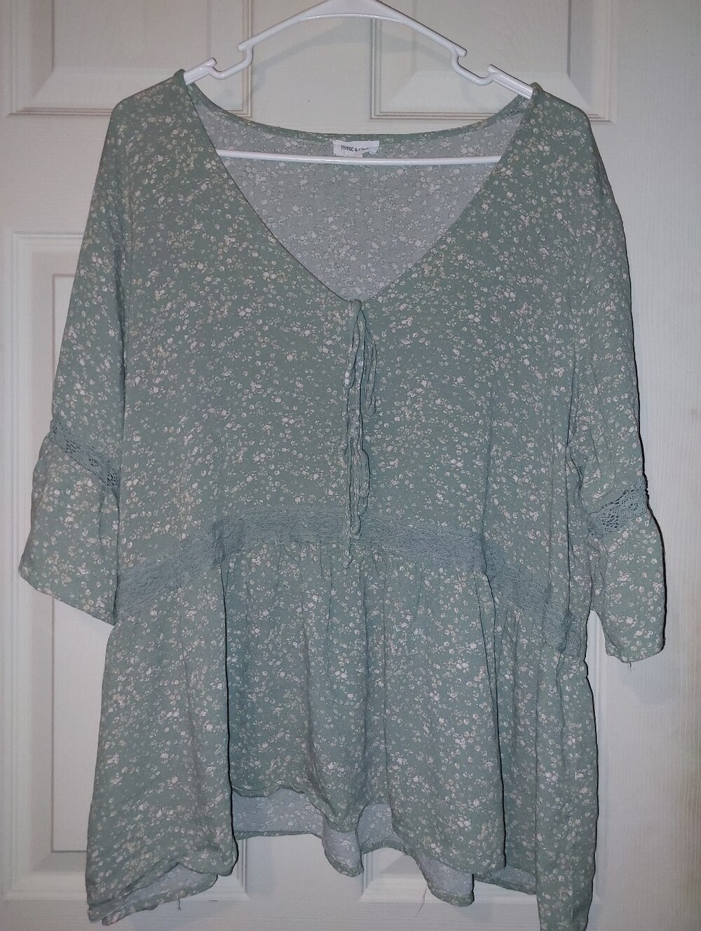 Thread & Clover 2x Peasant Top